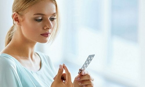 Главное назначение лекарств при обострении панкреатита – снять болевой синдром. Однако нужно помнить, что самостоятельный прием лекарств без консультации со специалистом может ухудшить состояние больного и привести к необратимым последствиям
